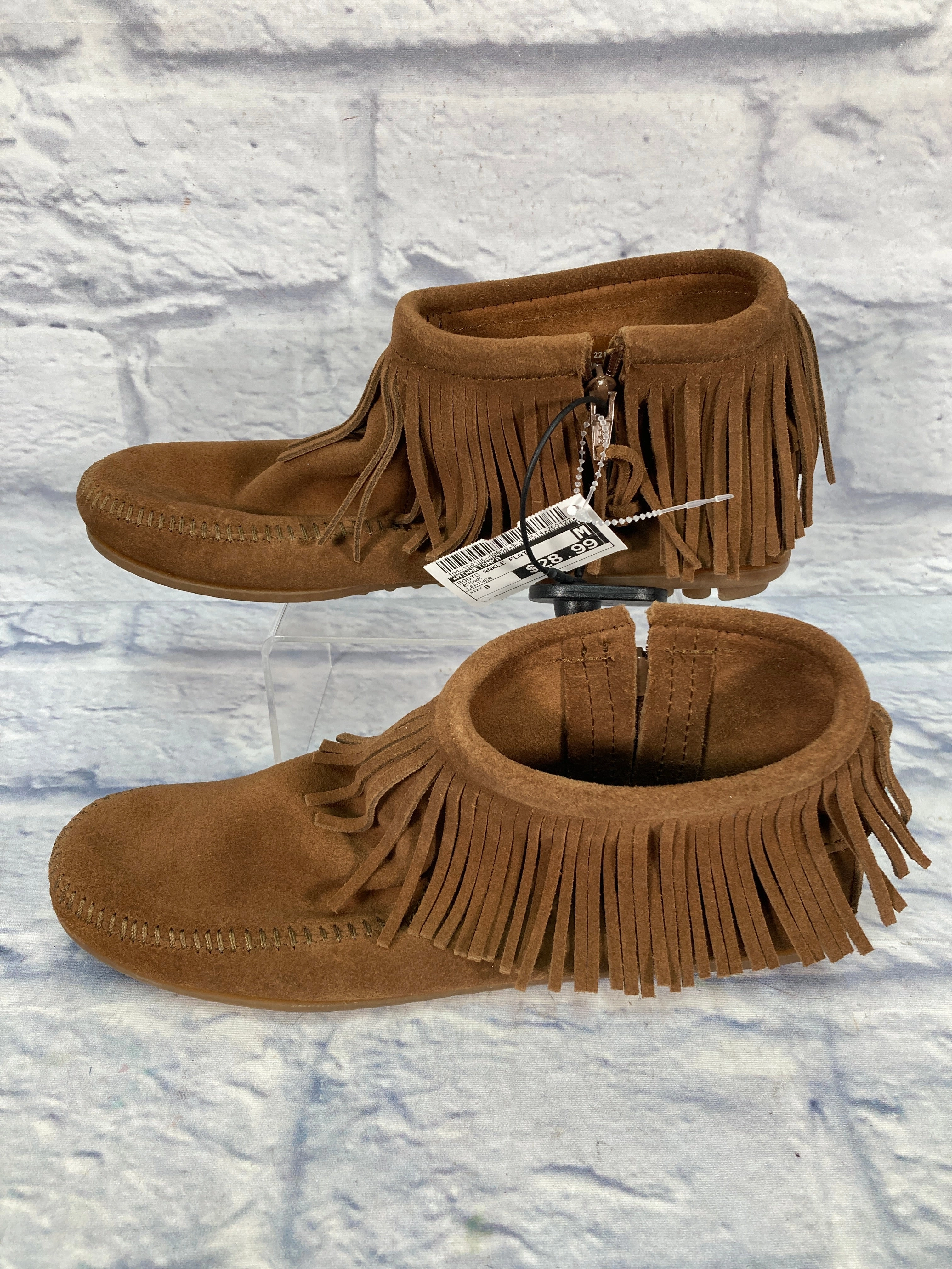 Boots Ankle Flats By Minnetonka In Brown, Size: 9