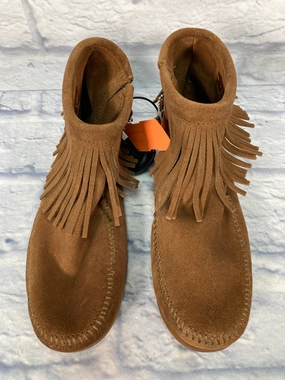 Boots Ankle Flats By Minnetonka In Brown, Size: 9
