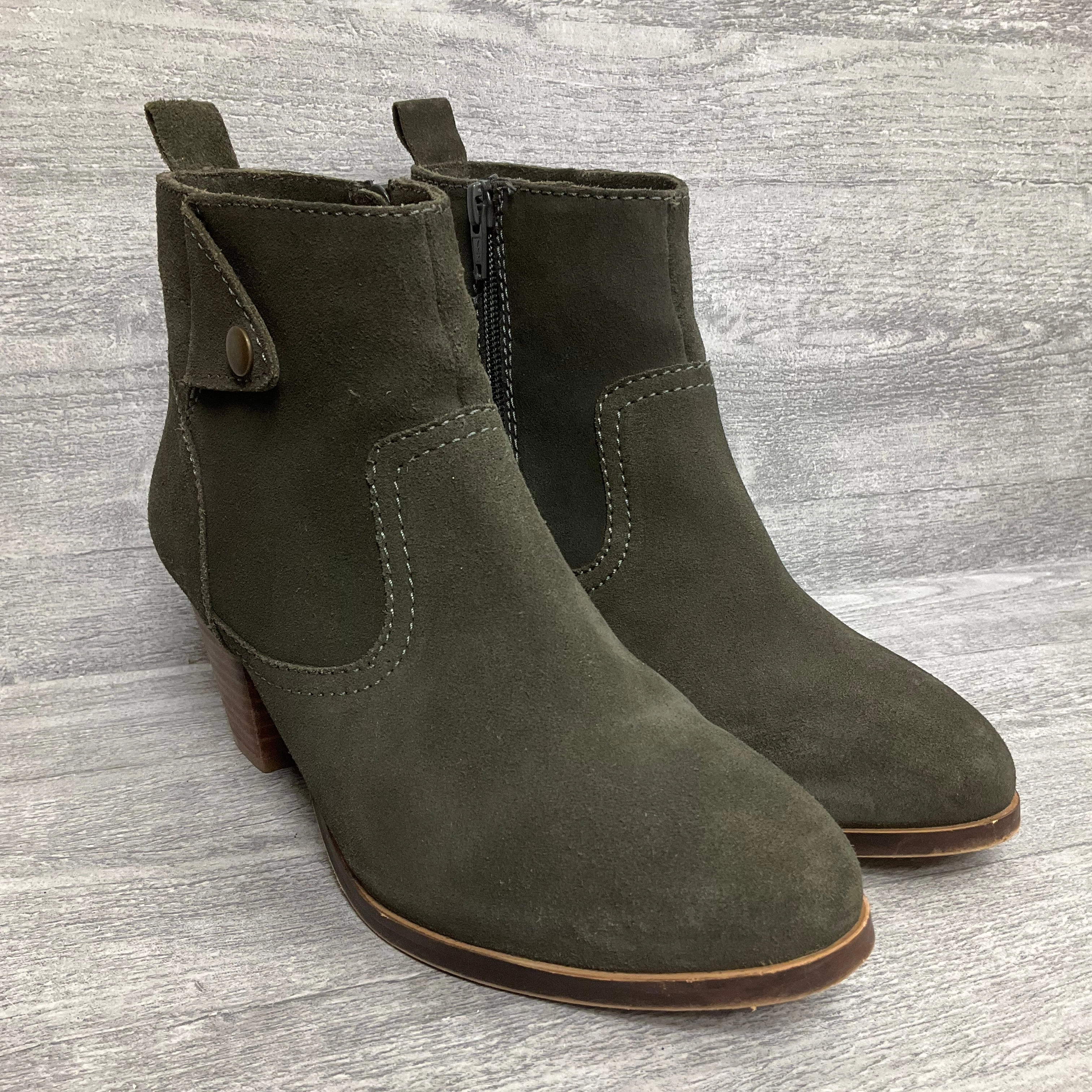 Boots Ankle Heels By Diba In Green, Size: 7