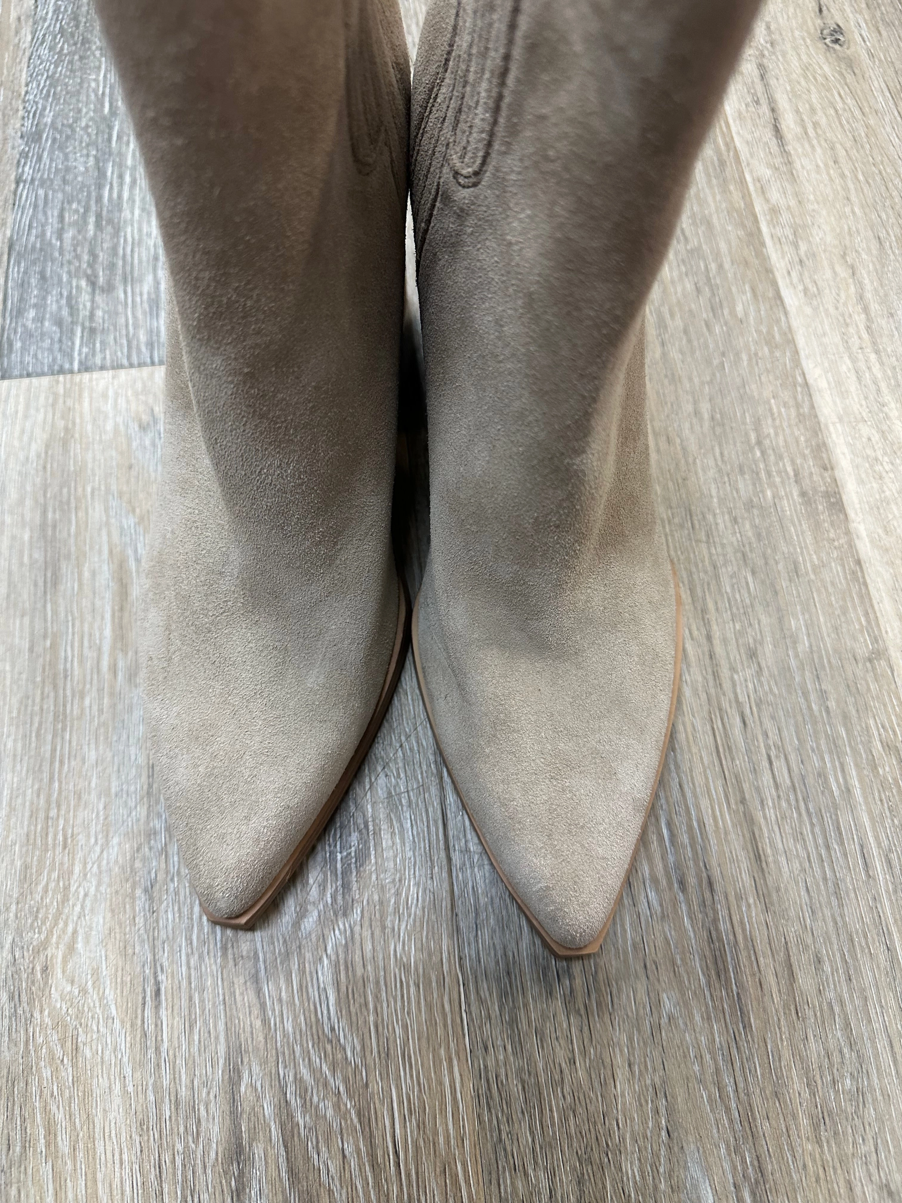 Boots Ankle Heels By Marc Fisher In Beige, Size: 8