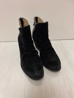 Boots Ankle Heels By Sofft In Black, Size: 8.5