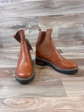 Boots Ankle Heels By Universal Thread In Brown, Size: 11