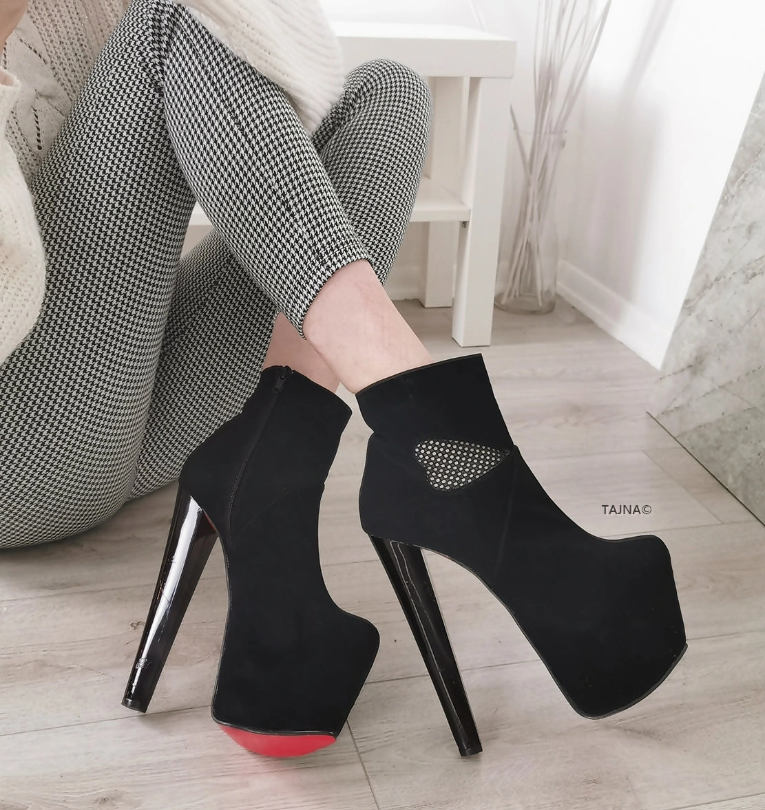 Heart Detail Black Platform Ankle Booties
