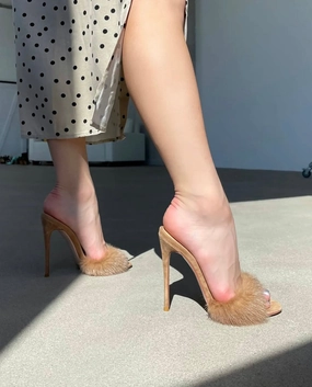 Kiki Flock Almond Open Toe Brown Fur Mules