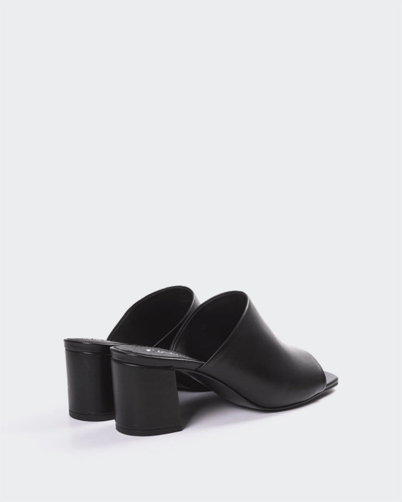 Pelham Black Leather