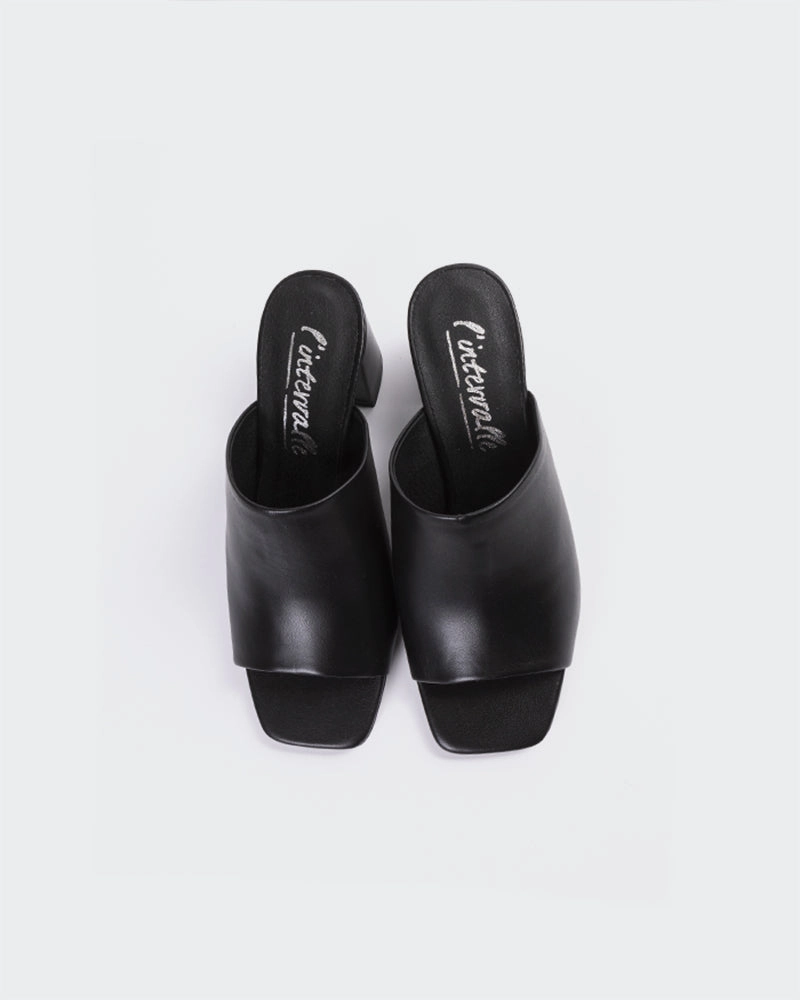 Pelham Black Leather