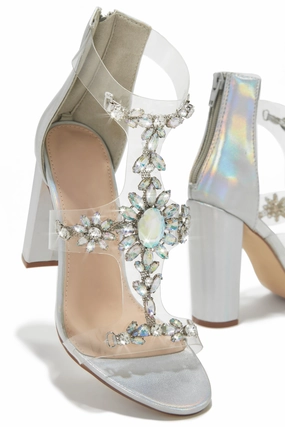 Queen Energy Embellished Clear Strap High Heels - Silver