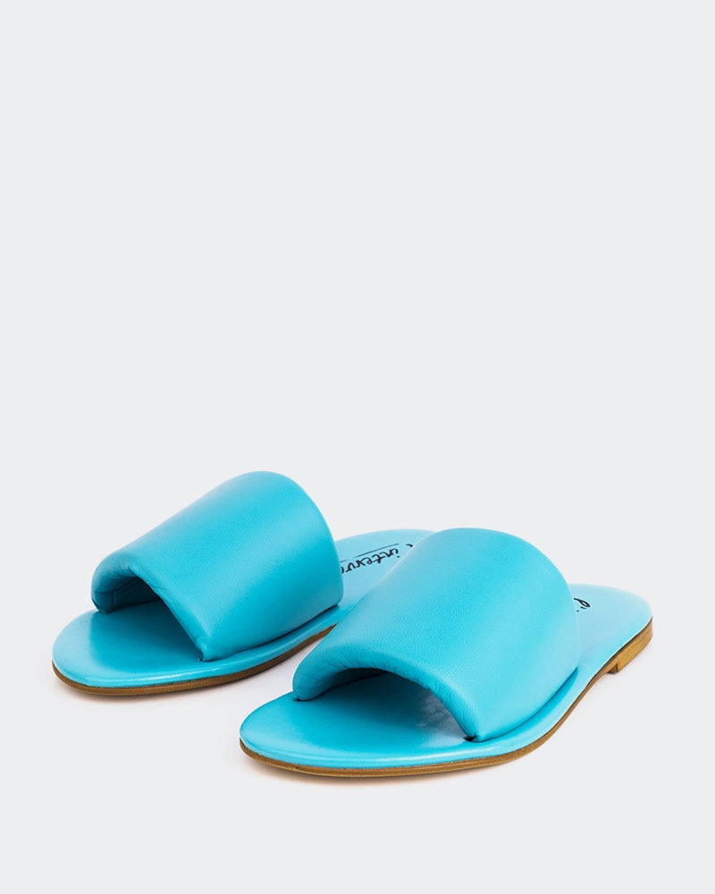 Rum Blue Leather