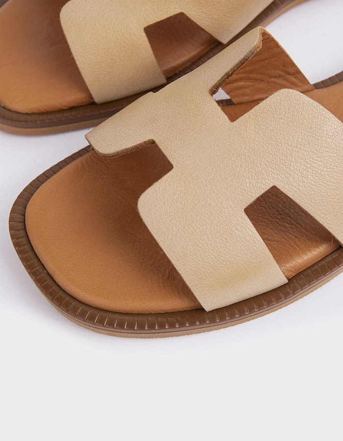 Valmy Camel Leather