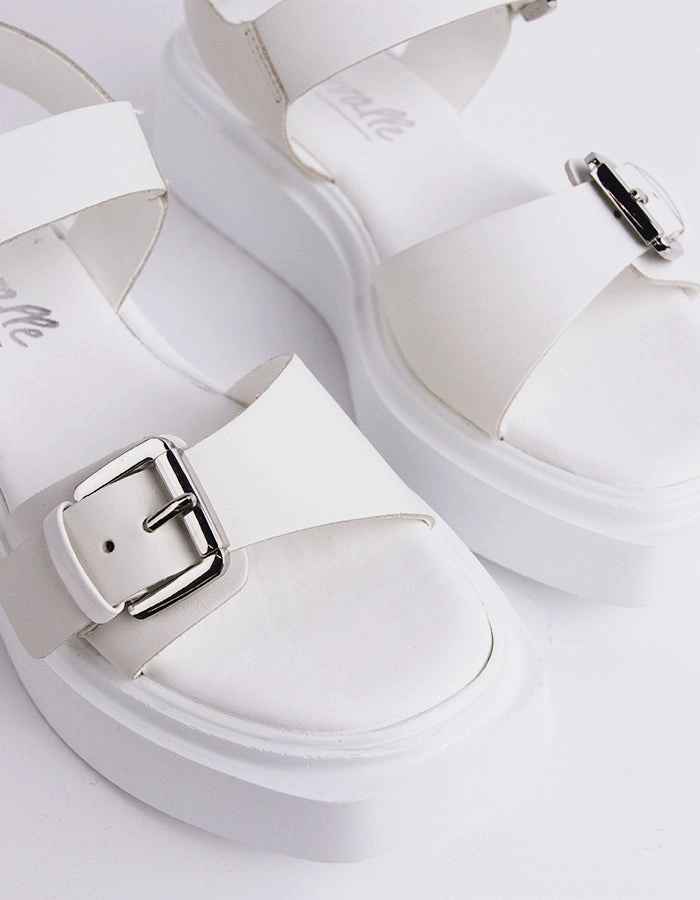 Varvara White Leather